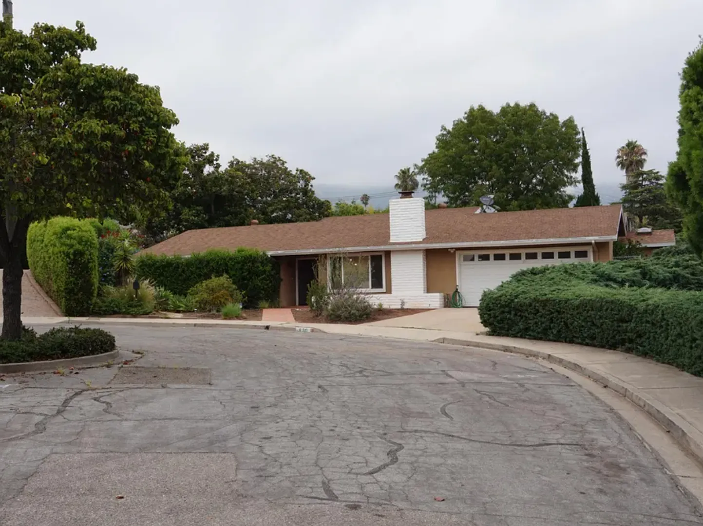 Lovely Home on a peaceful and charming cul de sac in the Hope Neighborhood! — Photo 1