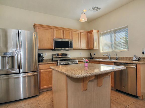 4th image of 28921 N Saddle Way