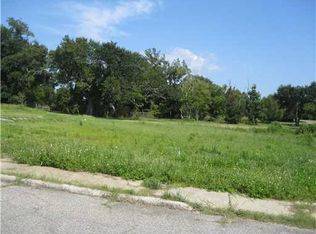 150 Pine St, Biloxi, MS 39530