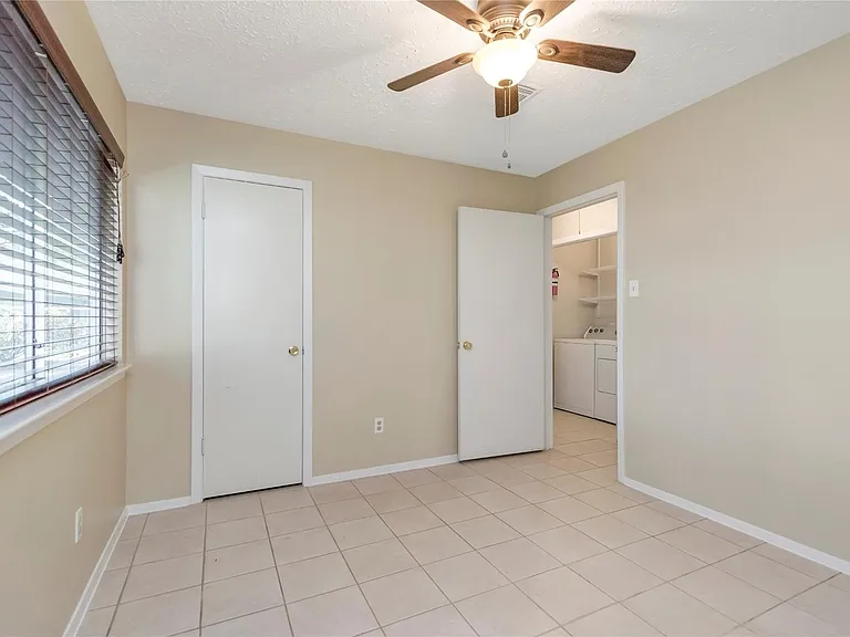 6903 Foxmont Ln — Photo 35