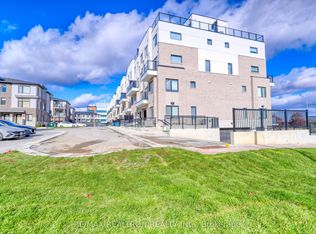 1695 Dersan St #324, Pickering, ON L1V 0G9