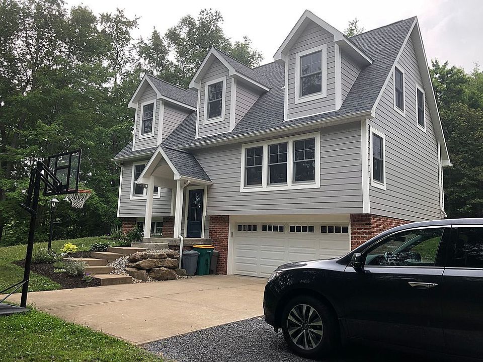 2nd image of 2476 Henry Rd