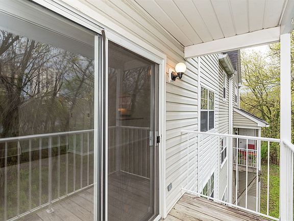 534_McManus_Way_balcony_3