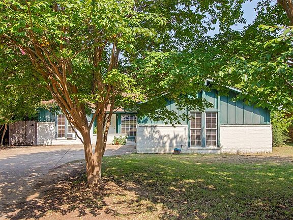 3rd image of 5437 Prince Dr