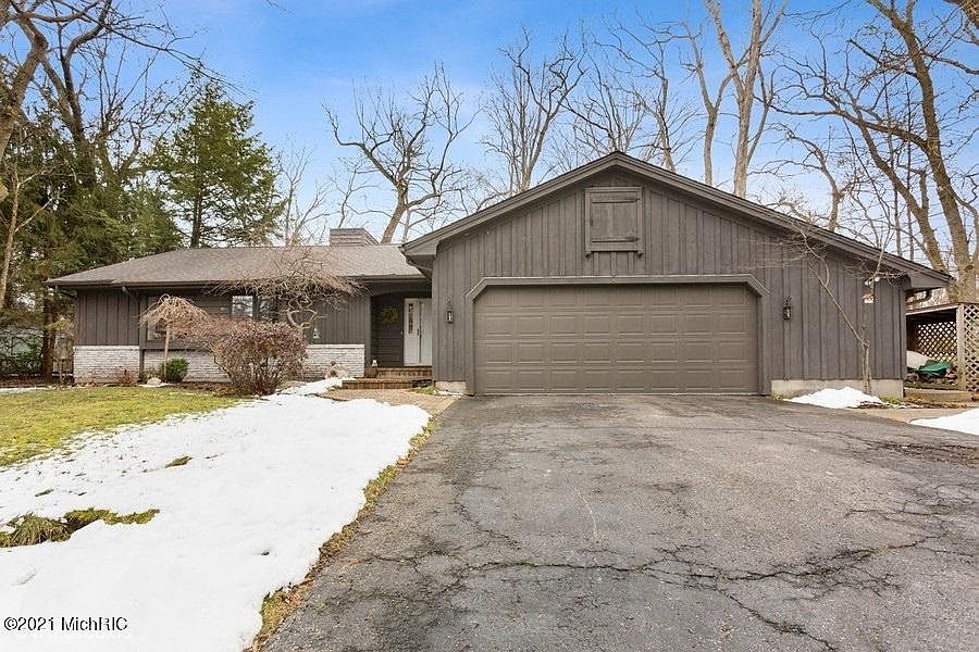 1st image of 4089 Birchmont Trl