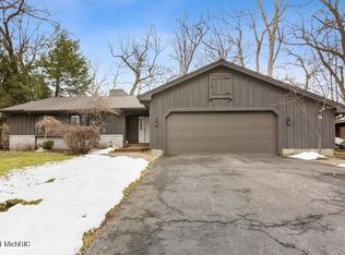 4089 Birchmont Trl, New Buffalo, MI 49117