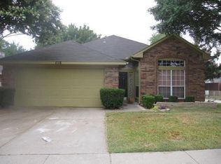 1116 Reitz Dr, Cedar Hill, TX 75104