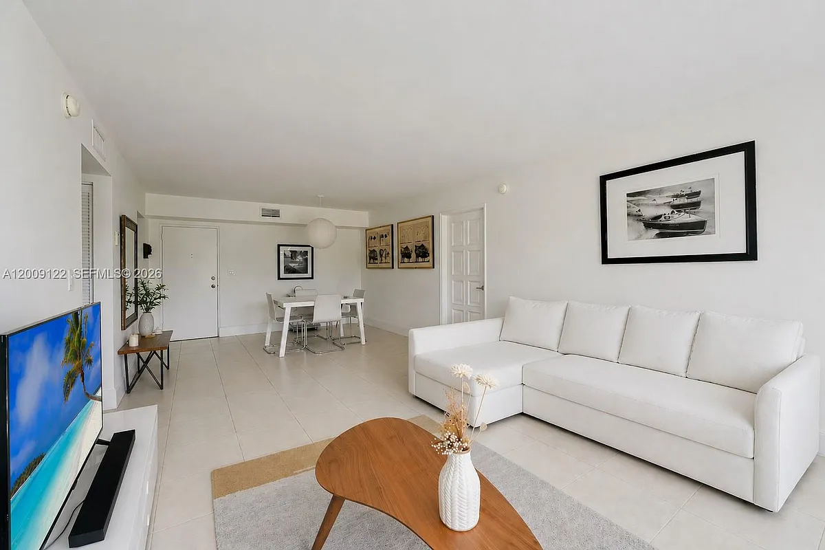 Building Photo - 255 Galen Dr #3E
