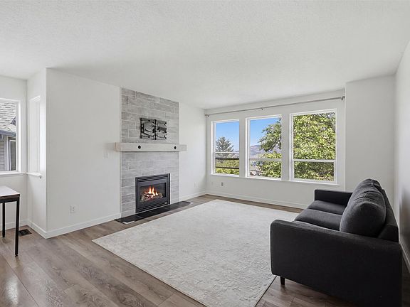 5th image of 2335 Regent Pl