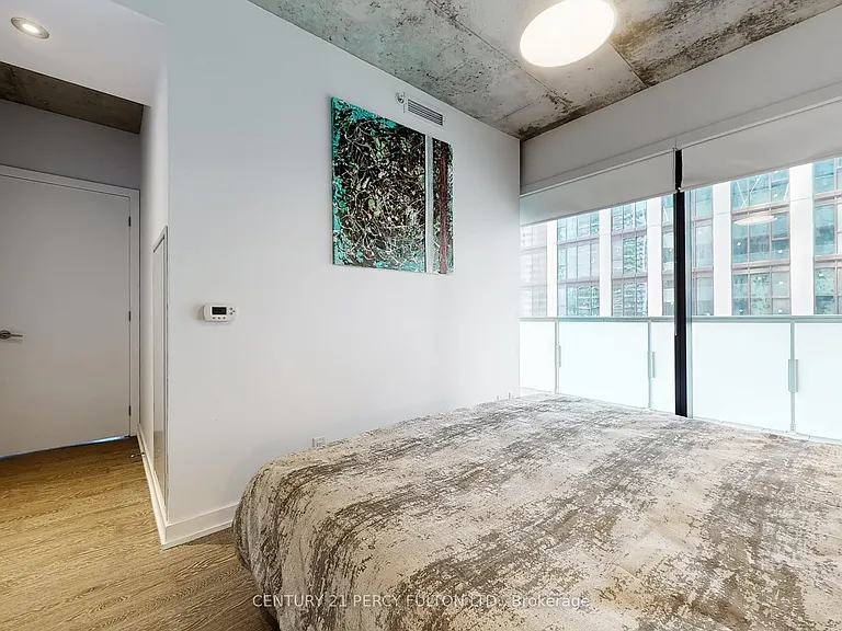 11 Charlotte St #1707 — Photo 15