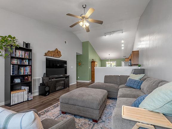 5th image of 3184 Tiburon Way
