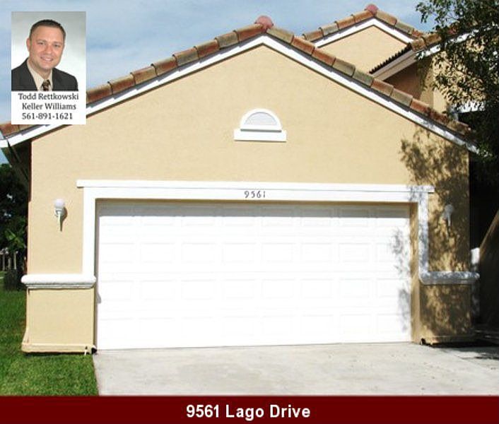 1st image of 9561 Lago Dr