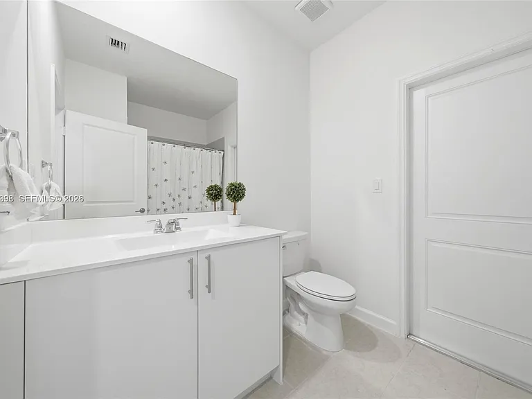 13249 SW 189th Ter — Photo 16