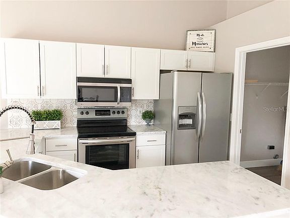 3rd image of 2649 Valmora Ct