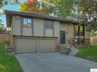 2116 N 121st St, Omaha, NE 68164