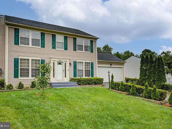 3rd image of 3424 Lacrosse Ct