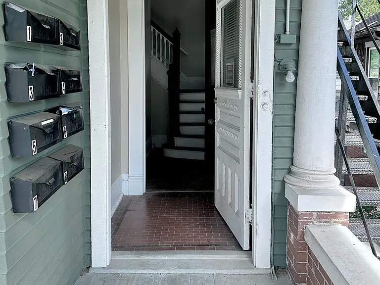 205 Scammel St — Photo 2