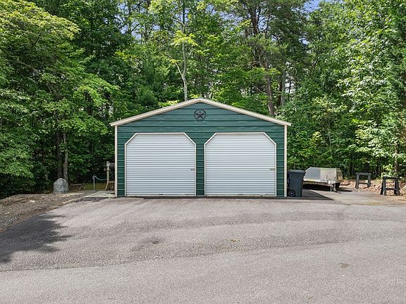 14th image of 102 Cross Creek Ln