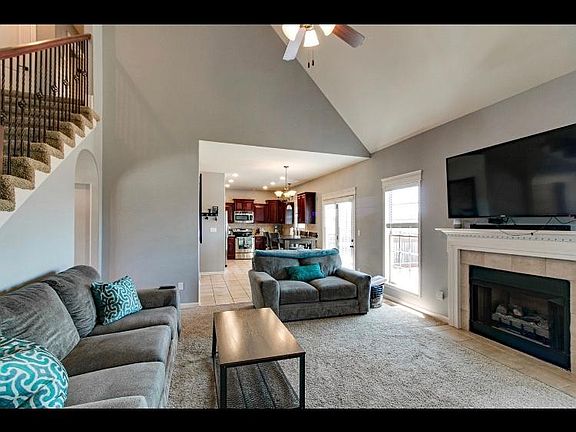 3rd image of 1566 Cobra Ln