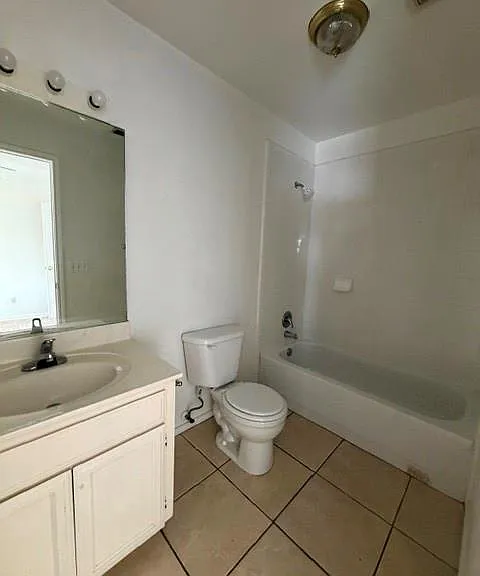 2218 S Tourist Dr #C — Photo 8