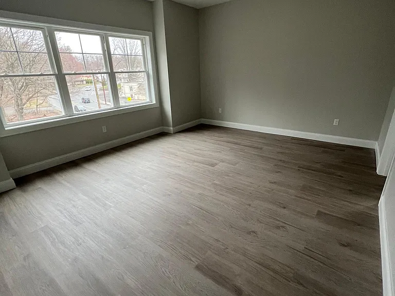 871 Elm St — Photo 32