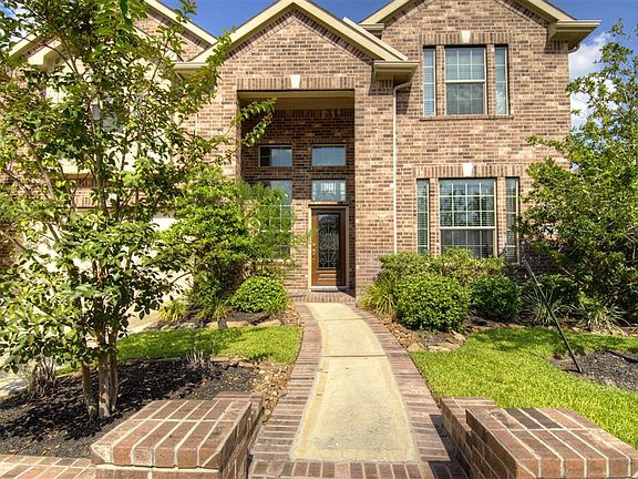 2nd image of 12118 Coldwater Cove Ln