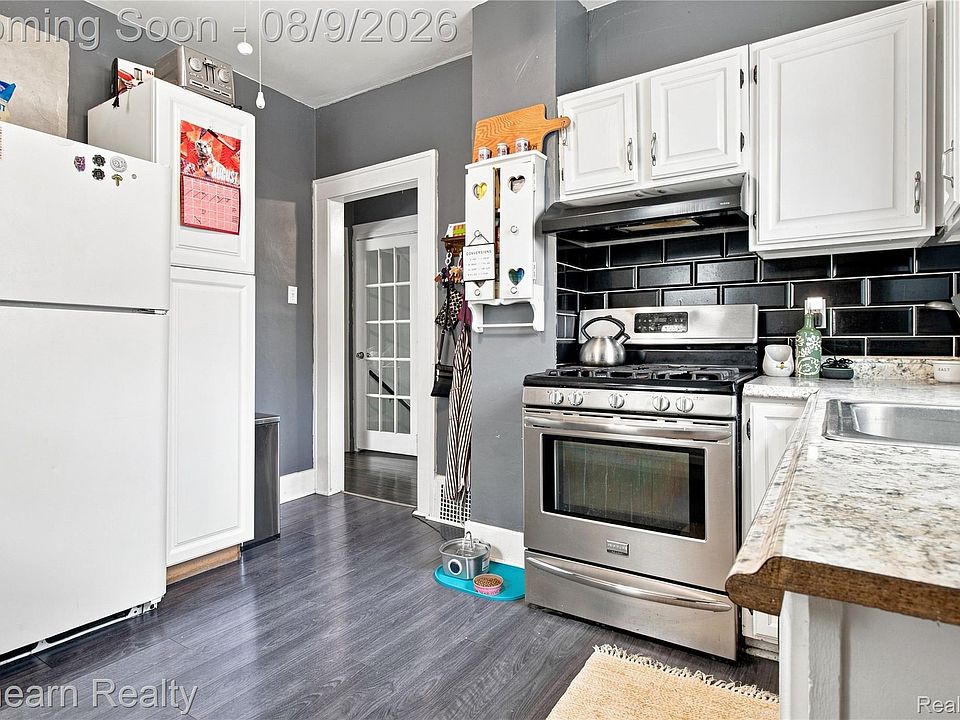 22350 Park St, photo 15
