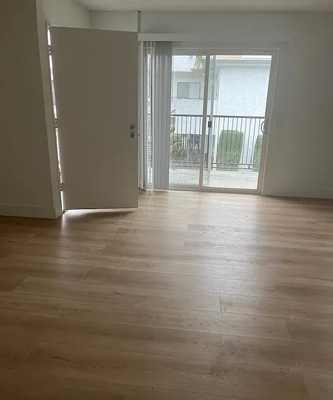 La Fayette Apartments — Photo 8