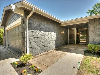 5th image of 3811 Tarragona Ln