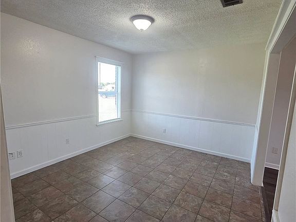 5th image of 4006 Sand Dollar Dr
