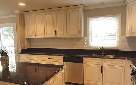 4th image of 1212 Sleepy Hollow Ln