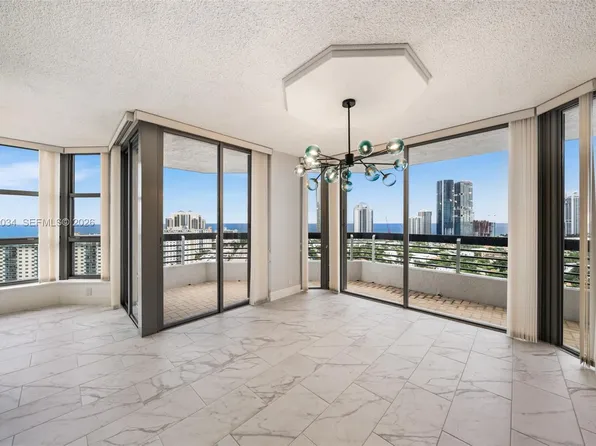 19195 Mystic Pointe Dr APT 2406, Miami, FL 33180