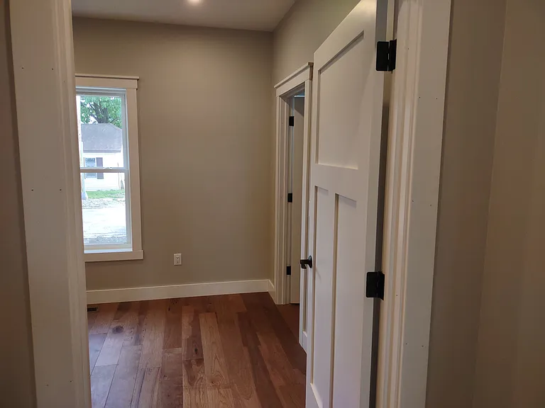 302 W Crawford Ave — Photo 26