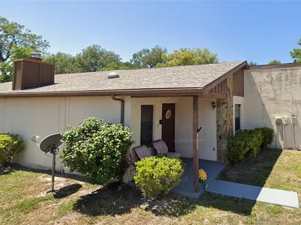 5921 Forest Ln, Zephyrhills, FL 33542
