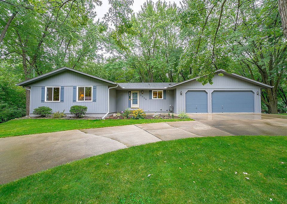 1st image of 8925 Cherokee Dr N