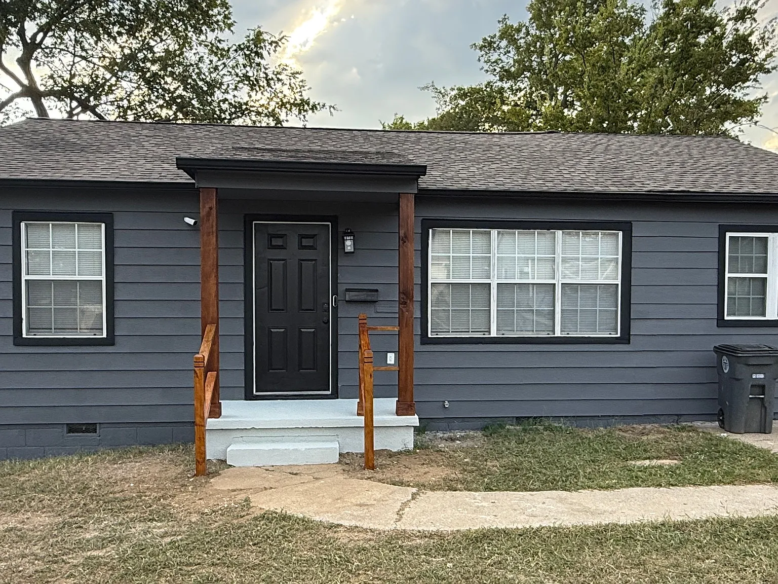 3 bed, 2.0 bath, 1126 sqft, $1,500 — Photo 1