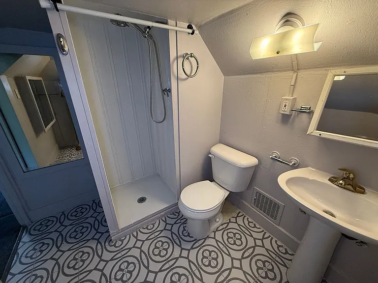 421 South Chestnut Street — Photo 22