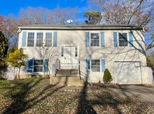 28 Starboard Ave, Barnegat, NJ 08005