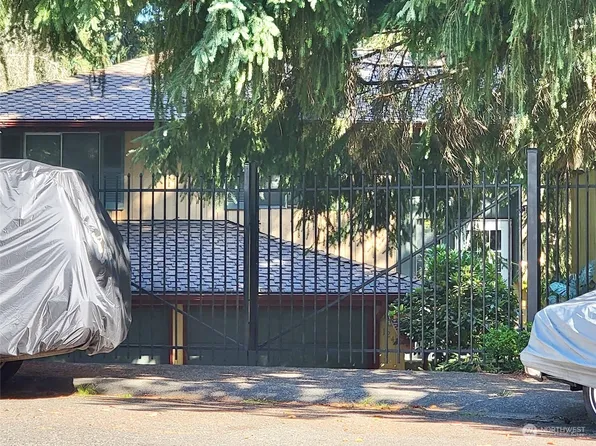 124 S 316th Place, Federal Way, WA 98003