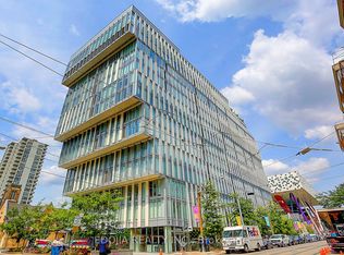 50 McCaul St #1013, Toronto, ON M5T 0B6