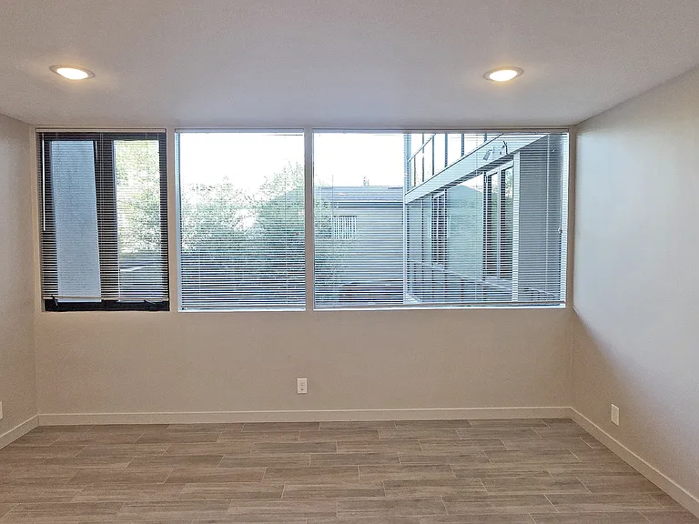 2716 N St #105 — Photo 12