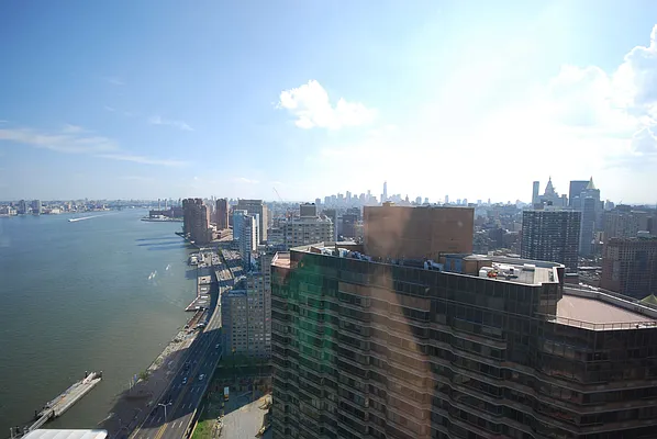 Rented by Luxury Habitat | media 8