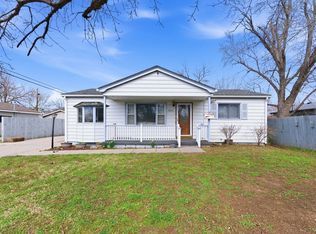 2016 E Sunrise Dr, Wichita, KS 67216