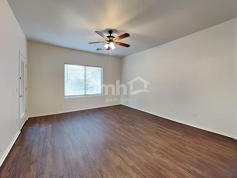 18203 W Townley Ave — Photo 9
