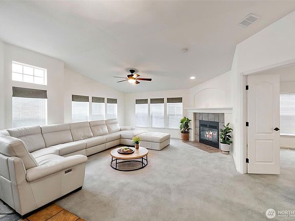 3rd image of 9820 197th Street E #95