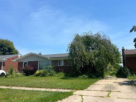 3rd image of 7850 Terri Dr