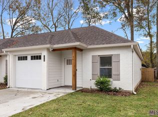 1210 Olde Oaks Dr, Zachary, LA 70791