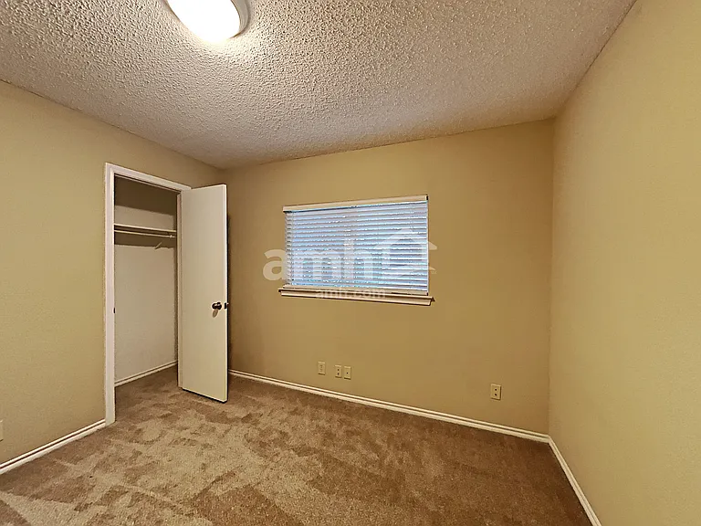 10542 Westfield Pl — Photo 16