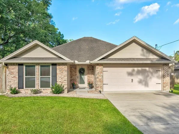 450 Jordan Dr, Lumberton, TX 77657