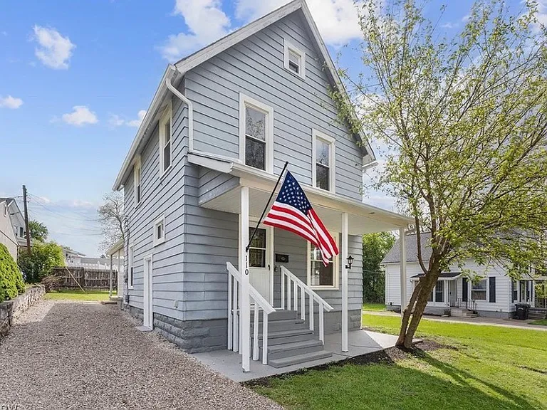 110 Bailey Ct — Photo 1